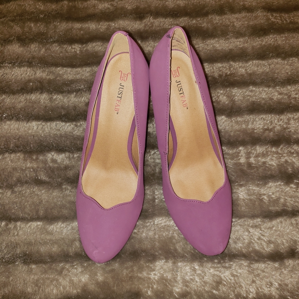 Shoes - Picture 3 of 4